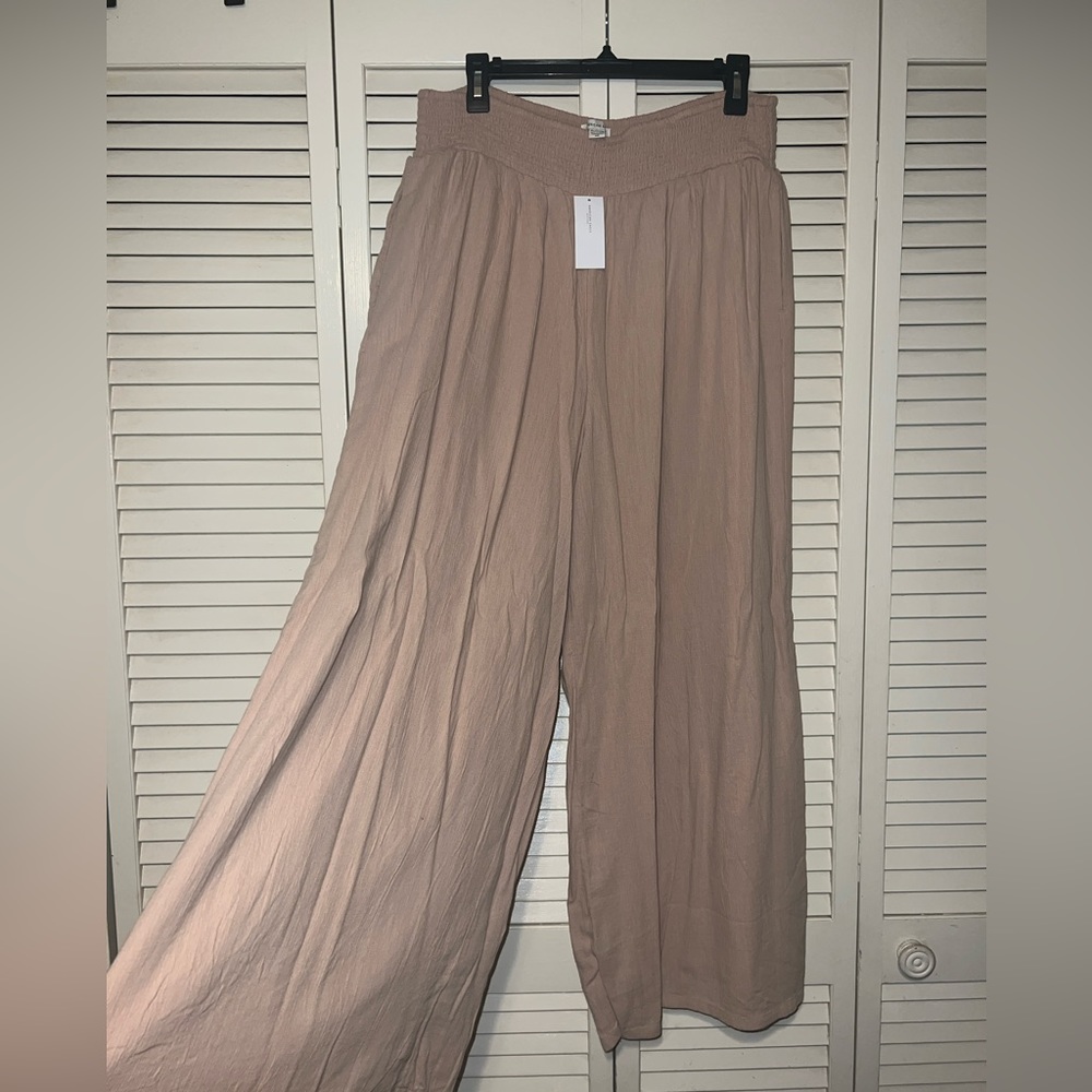 AE Super High-Waisted Smocked Wide-Leg Pant